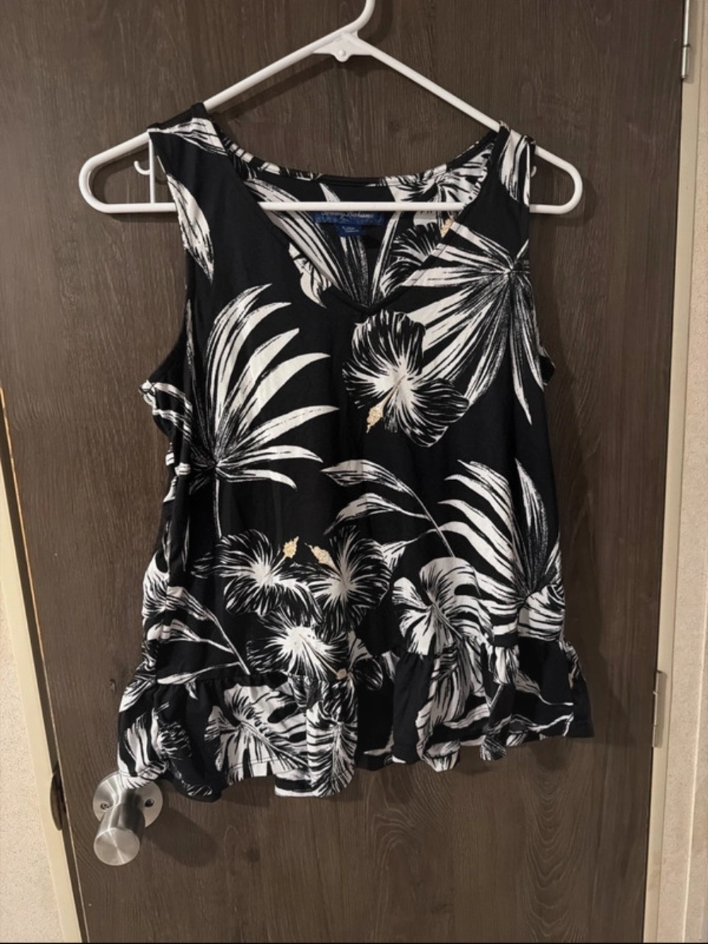 Tommy Bahama Black and White Tropical Print Sleeveless Blouse